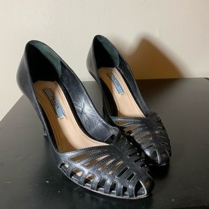 **DISCOUNTED** black leather Prada heels